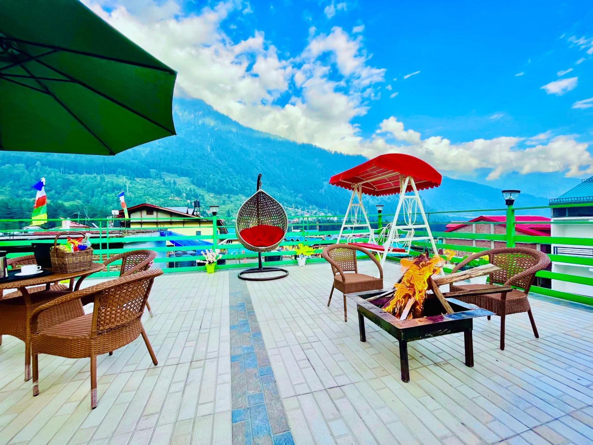 The Vista Legacy Resort, Manali - #Near Mall Road #Centrally Heated & Air Cooled Rooms #Big Parking #Best Selling #Premium Rooms #Luxury Collection #Open Terrace #Lift #Playing Zone #Property Of The Year مايالي المظهر الخارجي الصورة