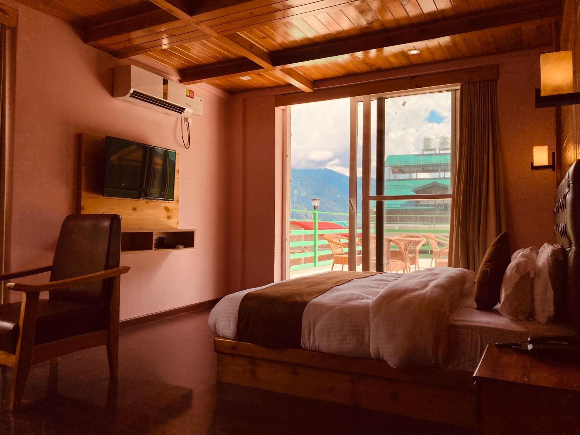 The Vista Legacy Resort, Manali - #Near Mall Road #Centrally Heated & Air Cooled Rooms #Big Parking #Best Selling #Premium Rooms #Luxury Collection #Open Terrace #Lift #Playing Zone #Property Of The Year مايالي المظهر الخارجي الصورة